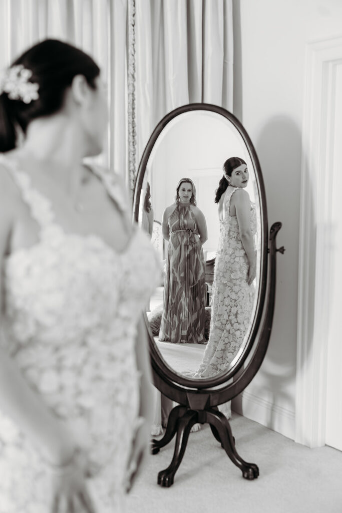 emotional getting ready wedding moments